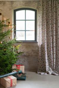 Gardin Röd/Beige Fondaco 2-Pack Nils 135x245cm