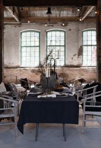 Fondaco Vide Bordsduk Svart 140x300cm