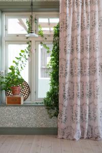 Gardin Blommig Smultron Rosa 140x250cm 2-Pack Fondaco