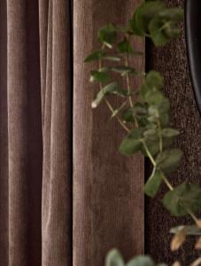 Gardin Eddie Manchester Linnebeige 2-Pack 140x250cm Redlunds