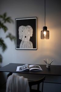 Taklampa Pendel Glas Rökfärgad Globen Lighting Dot 23cm