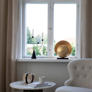 Bordslampa Mässing Svart Marmor Globen Lighting Orbit 32cm