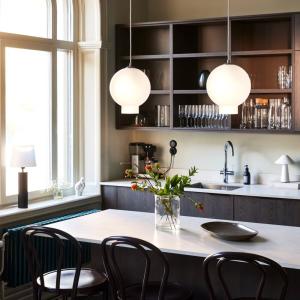 Taklampa Pendel Frostad Glas Vit Globen Lighting Bams 25cm