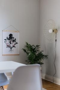 Plafond Mässing Globen Lighting Ray 60cm