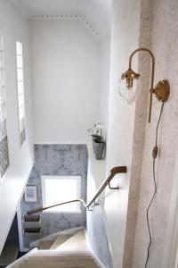 Vägglampa Glas Klar/Antikmässing IP44 Globen Lighting Juni