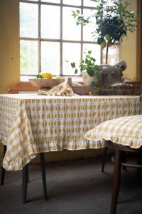 Bordsduk Rutig Gul Fondaco Lisa 140x250cm