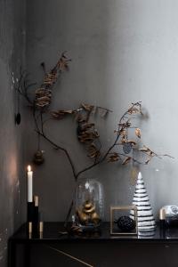 H Skjalm P Ljusstake Mässing/Svart 15 cm