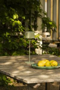 Portabel Bordslampa Capri Grön/Grå IP54 36cm Konstsmide