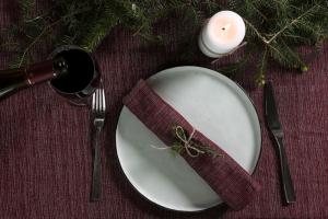 Kosta Linnewäfveri Eliza Tygservett Vinröd 6-Pack