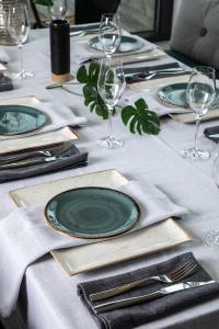 Kosta Linnewäfveri Eliza Bordsduk Vit 150x250cm