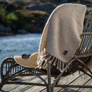 Kosta Linnewäfveri Sjövallen Pläd 130x170cm Beige