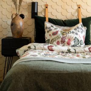 Satin Påslakanset Stormhagen Sand 150x210cm Kosta Linnewäfveri