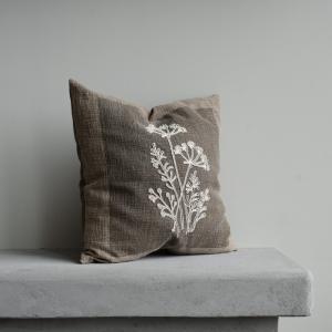 Kuddfodral Nougat 48x48cm Fondaco Laura