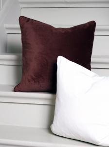 Kuddfodral Sammet Estelle 45x45cm Aubergine Svanefors