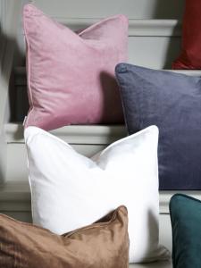 Kuddfodral Sammet Estelle 45x45cm Vit Svanefors