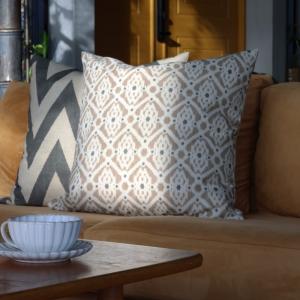 Kuddfodral Svanefors Ikat Beige 50x50cm
