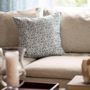 Kuddfodral Blommigt Yrsa Blå 45x45cm Svanefors