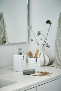 Tandborstmugg Marion Vit 10,5cm Lene Bjerre