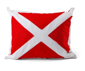 Lord Nelson Victory Bjärred Kuddfodral Röd 50x60cm