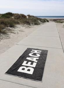 Nina Royal Beach Strandhandduk 80x160cm Grå