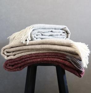 Ullpläd Glasgow Beige 130x170cm Redlunds