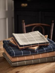 Nina Royal Nea Big Bordsduk Brun 140x250cm