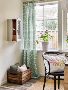 Öljettgardin Grön 2-Pack Redlunds Thea 140x240cm