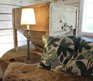 Oriva Lampskärm Rund Taft 17cm Vit