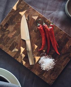 Orrefors Jernverk Skärbräda Akaciaträ 36cm