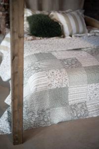 Överkast Dubbelsäng Quiltat Grön 260x260cm Fondaco Verdi