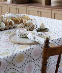 Påskduk Agda Multi 140X250cm Fondaco