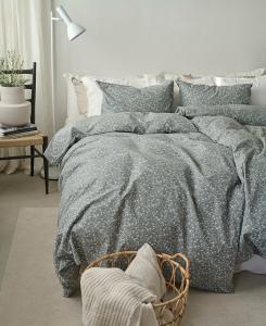 Påslakanset Grön Borganäs Of Sweden Rita Flower 150x210cm