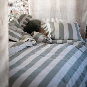 Påslakanset Randigt Tove Grön 150x210cm Fondaco