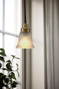 Fönsterlampa Glas Antikmässing PR Home Emmi 12cm