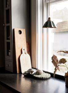 Fönsterlampa Skomakar Mörkgrön PR Home Ester 17cm