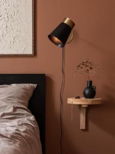 Vägglampa Svart PR Home Luna 13cm