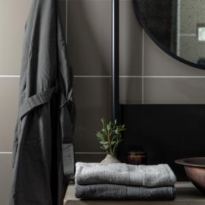 Queen Anne Frottéhandduk Mörkgrå 30x50cm