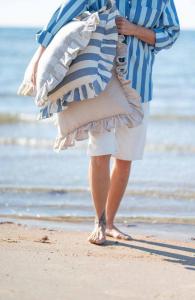 Randigt Kuddfodral Amalia Marinblå 45x45cm Fondaco