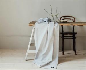 Avtorkningsbar Duk Grå/Vit Recycled by Wille Hedvig 140x240cm