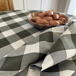 Recycled by Wille Rutig Duk Olivgrön/Beige Ted 140x250cm