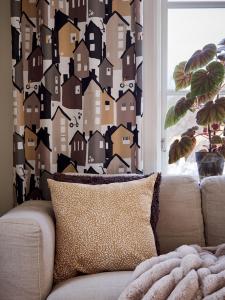 Beige Gardin 2-Pack Redlunds Village 120x250cm