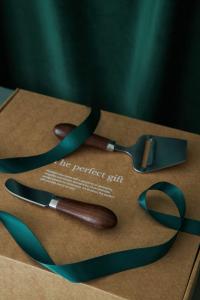 Sagaform Astrid Osthyvel/Smörkniv 2-Pack