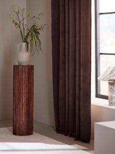 Sammetsgardin Estelle Aubergine 2-Pack 135x280cm Svanefors