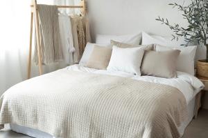 Sängöverkast Dubbelsäng Beige Borganäs of Sweden 250x250cm