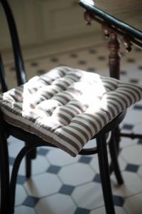 Sittdyna Randig Svea Brun 38x38cm Fondaco