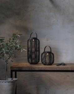 Star Trading Runda Solcellslykta Svart 15cm