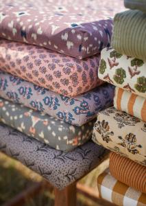 Sittdyna Grå/Beige/Korall 45x45cm Madam Stoltz