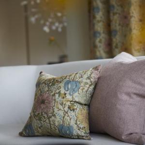 Svanefors Flore Kuddfodral Saffran 45x45cm