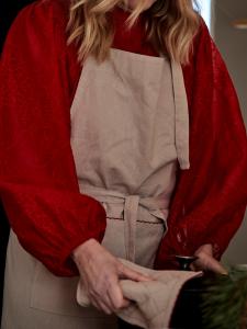 Svanefors Förkläde Stina Röd 70x90cm