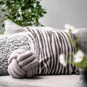 Svanefors Marty Kuddfodral Mörkgrå 45x45cm